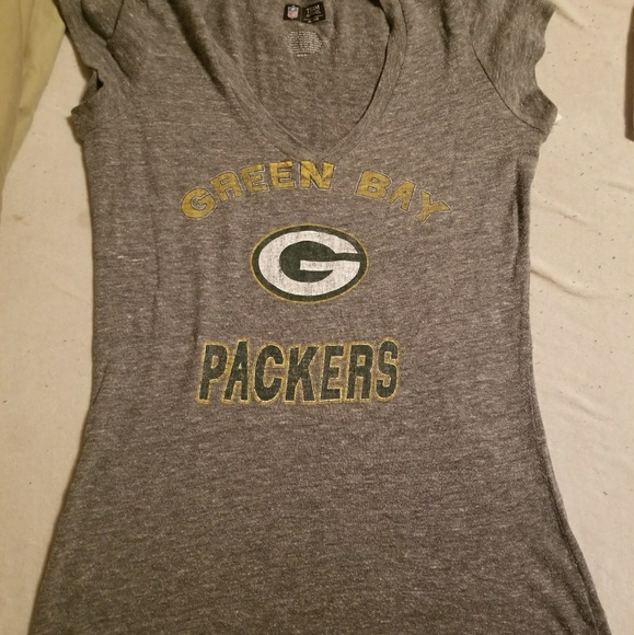 NFL Tops - Womans Medium Green Bay Tee